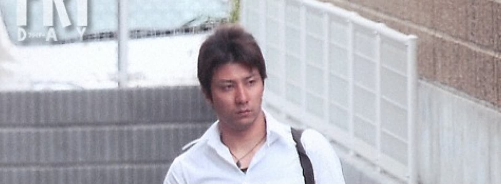 【ソフトバンク】馬原孝浩投手「(祝)結婚を決めた美女アナとの【車中キス】写真」