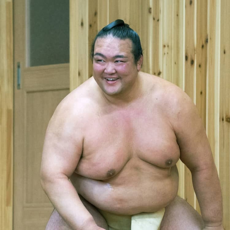 崖っぷちの稀勢の里が超ゴキゲンな理由